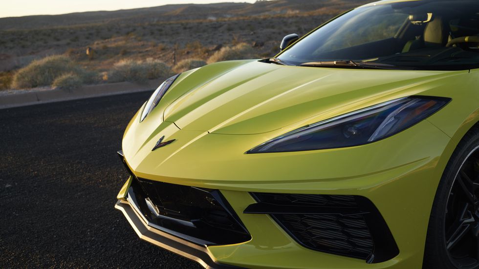 C8 aggressive front Accelerate Yellow