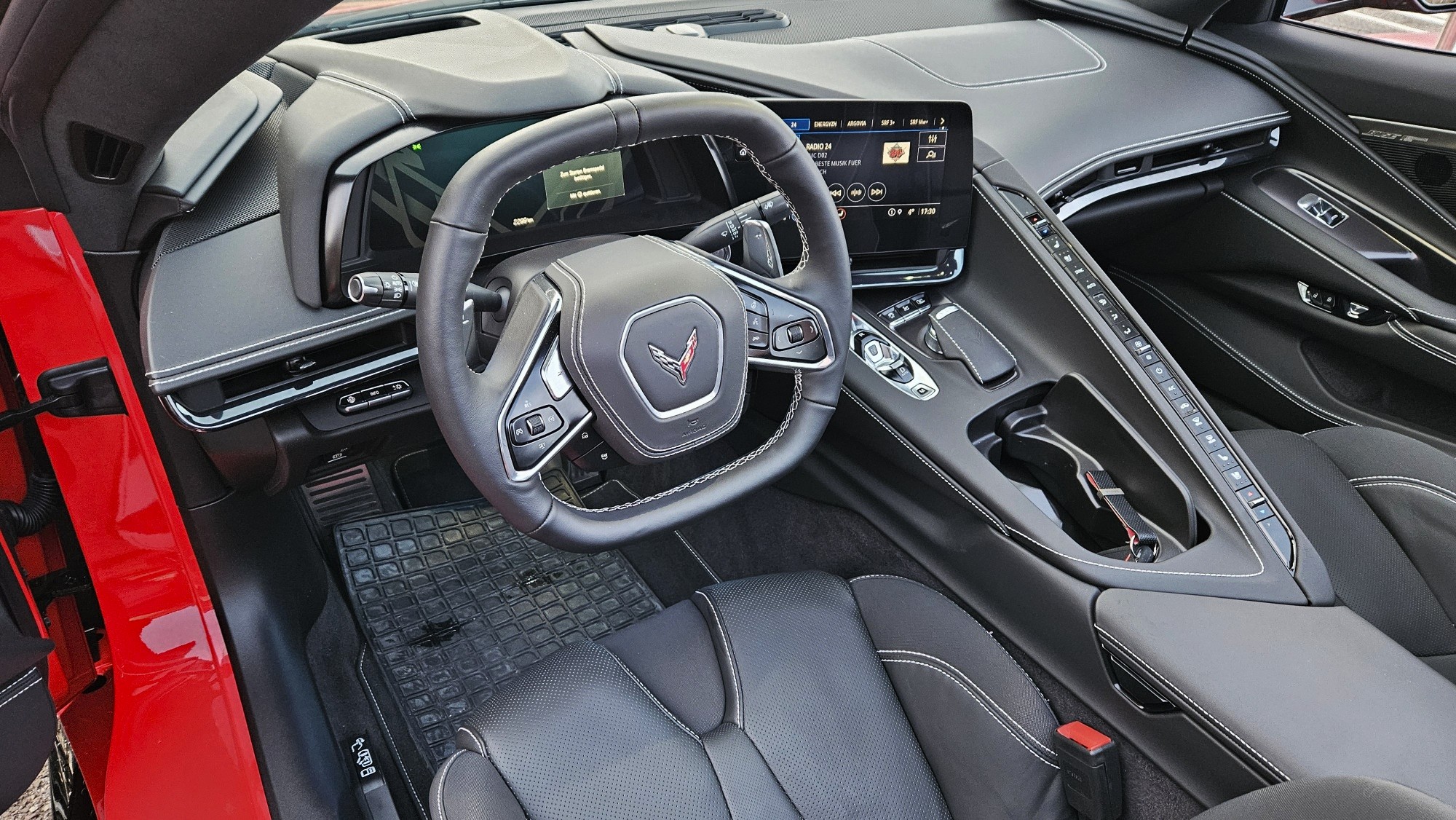 C8HTCTorchRedexAlbrinteriorfromopentopouts