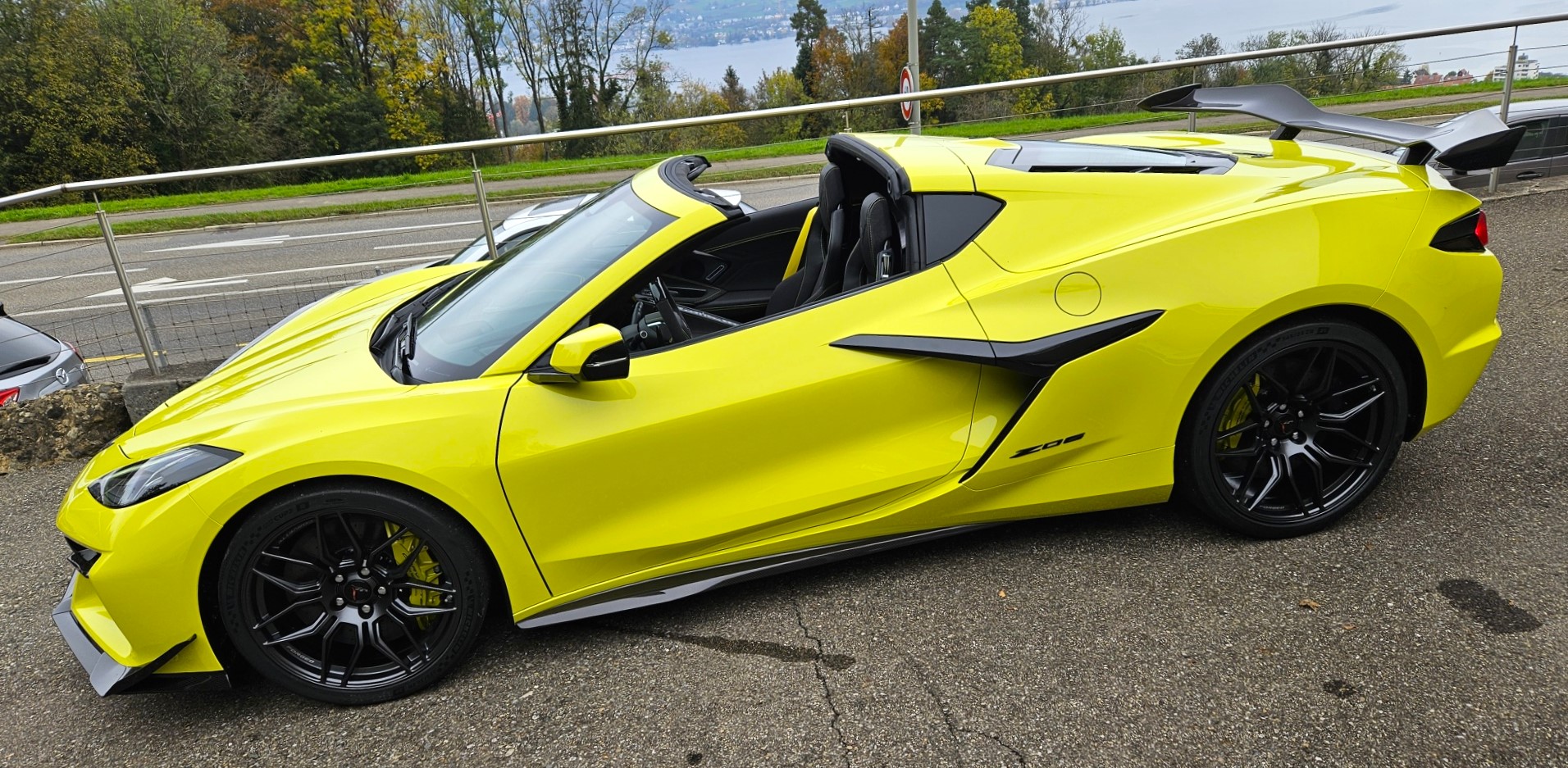 Corvette C8 Stingray Hardtop-Convert.